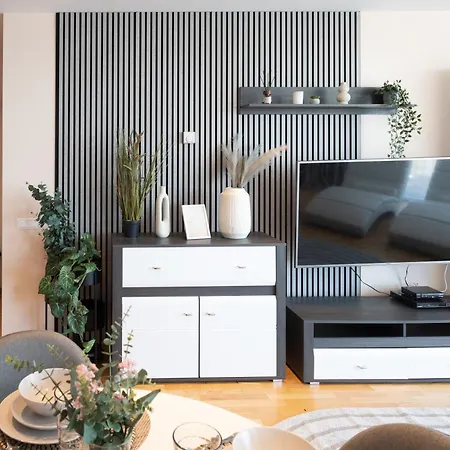 Apartamento Elija, Sventoji, Nuostabus Aprtamentai, Adresu 62 Mokyklos Gatve 2, 00303, Sventoji *